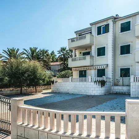 With Sea View Iii Apartamento Sutivan